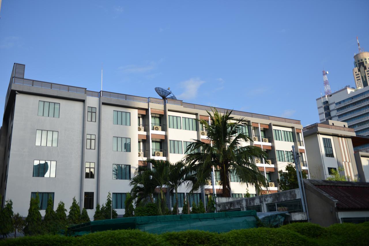Picnic Hotel Bangkok - Rang Nam Exterior photo
